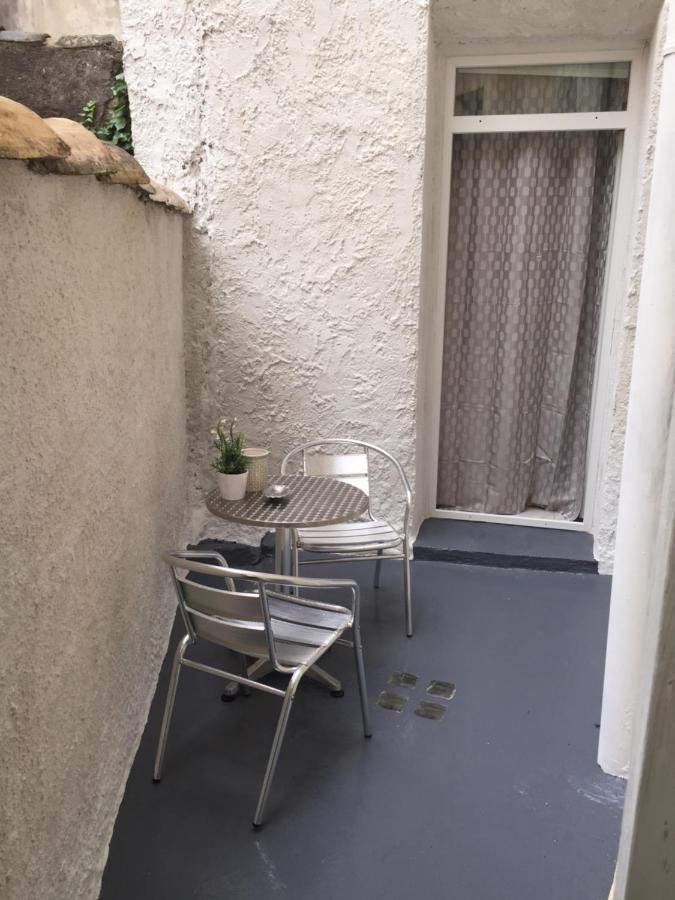Studio Centre Avec Terrasse Avignon Buitenkant foto
